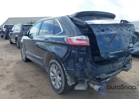 2023 Ford Edge Titanium z USA, uszkodzony, nr VIN 2FMPK4K94PBA27654